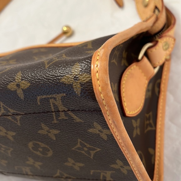 Louis Vuitton Popincourt Long crossbody bag - Picture 9 of 16